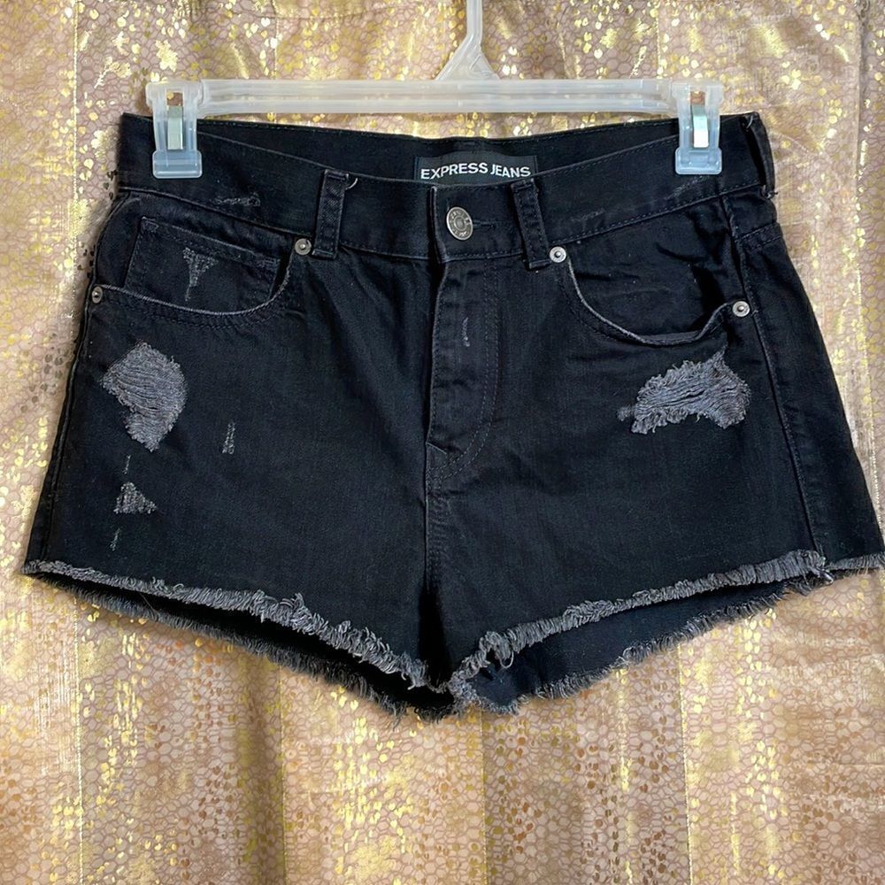 Express black distressed jean shorts, size 6